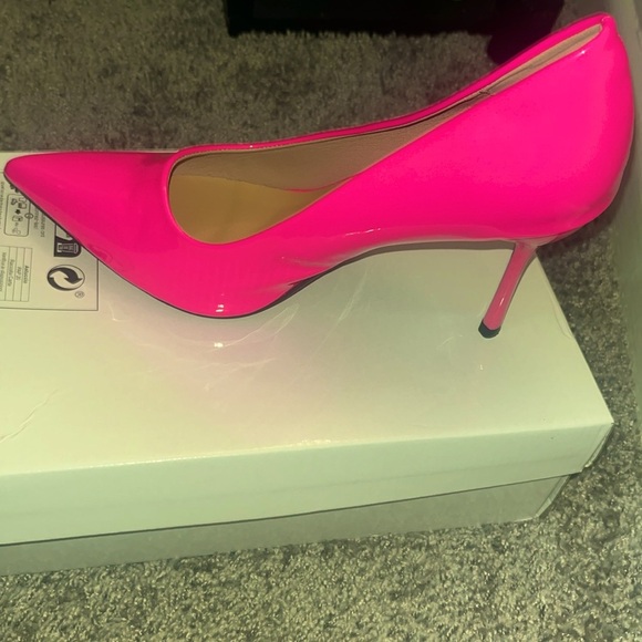 Women's Fashion Pointed Toe Patent Leather High Heel Pumps In Magenta - Picture 6 of 6